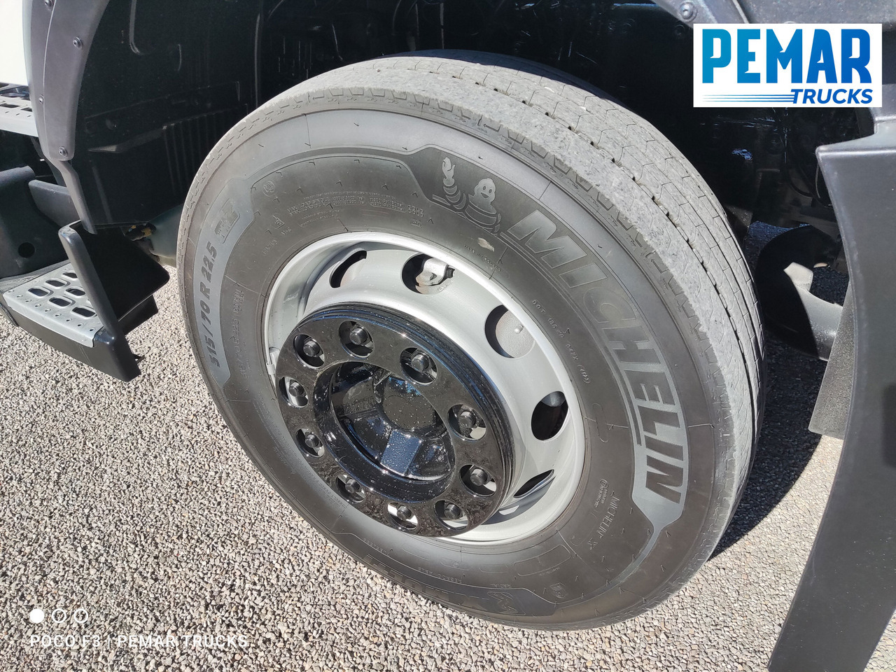 Camion frigorifique VOLVO FM 450 6X2 FRIGORIFICO EURO 6: photos 20 Camion frigorifique VOLVO FM 450 6X2 FRIGORIFICO EURO 6: photos 20