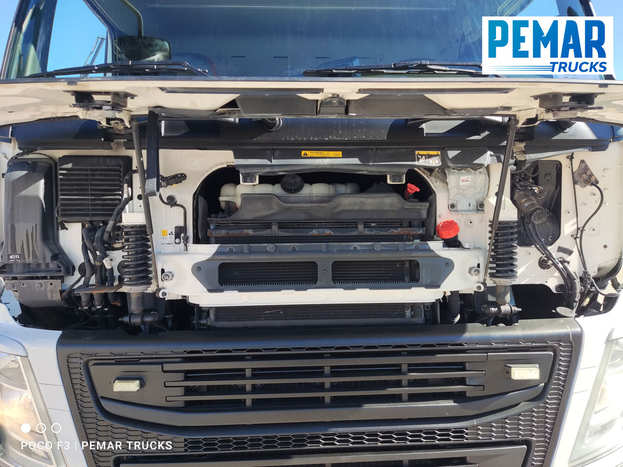 Camion frigorifique VOLVO FM 450 6X2 FRIGORIFICO EURO 6: photos 27 Camion frigorifique VOLVO FM 450 6X2 FRIGORIFICO EURO 6: photos 27