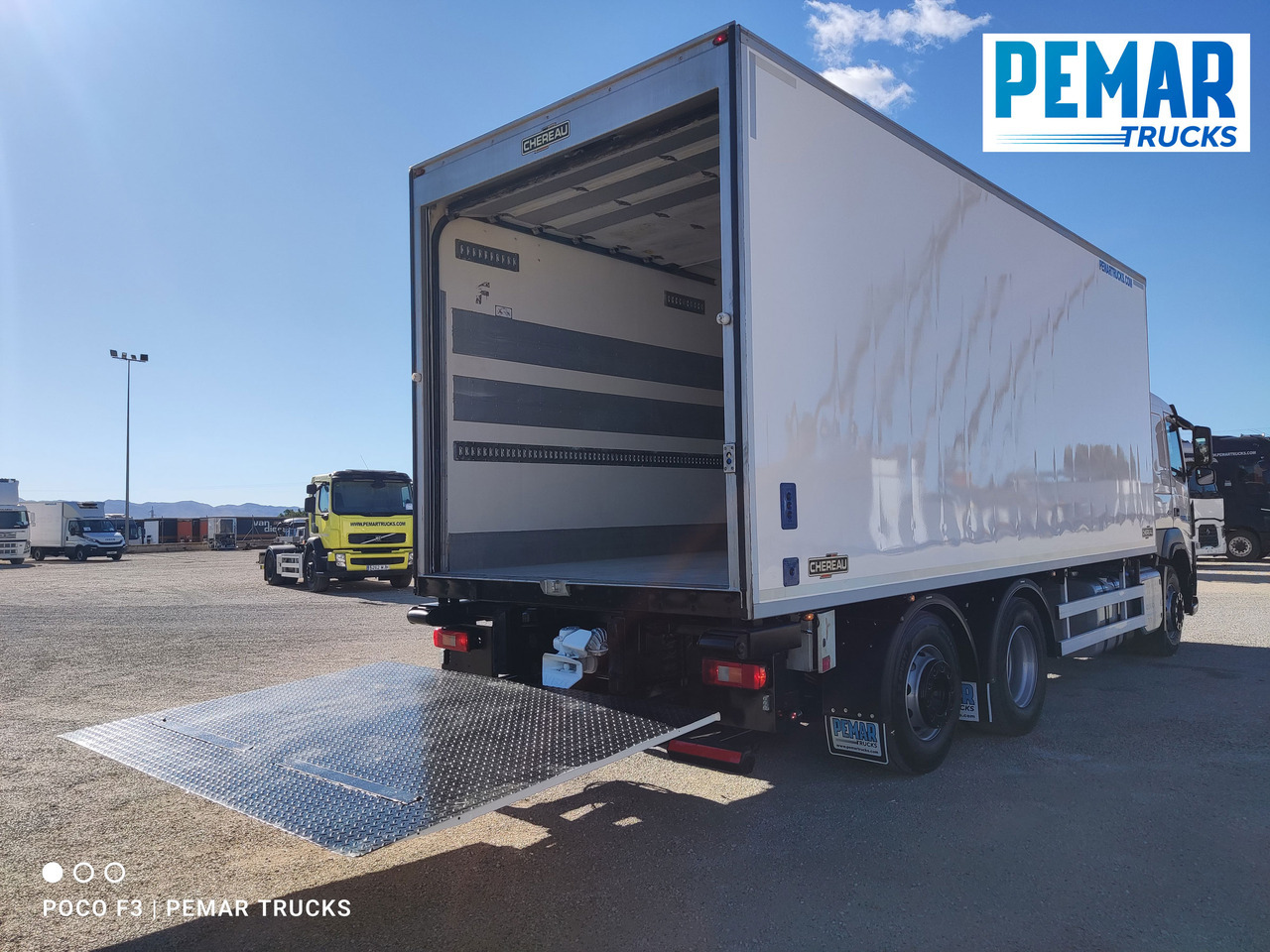 Camion frigorifique VOLVO FM 450 6X2 FRIGORIFICO EURO 6: photos 16 Camion frigorifique VOLVO FM 450 6X2 FRIGORIFICO EURO 6: photos 16