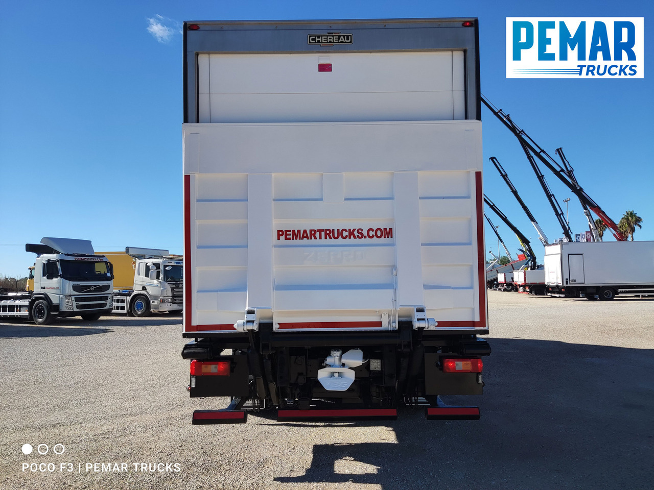 Camion frigorifique VOLVO FM 450 6X2 FRIGORIFICO EURO 6: photos 6 Camion frigorifique VOLVO FM 450 6X2 FRIGORIFICO EURO 6: photos 6