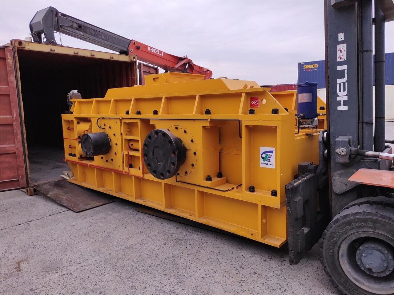 Kinglink KL2PGS1500 hydraulic roller crusher for sand making - Concasseur: photos 3 Kinglink KL2PGS1500 hydraulic roller crusher for sand making - Concasseur: photos 3
