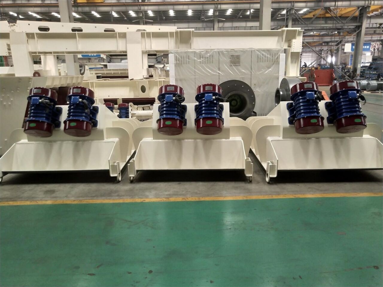 Kinglink Transit Hopper Pan Vibrating feeder GZG1012 - Machine d'exploitation minière: photos 2 Kinglink Transit Hopper Pan Vibrating feeder GZG1012 - Machine d'exploitation minière: photos 2