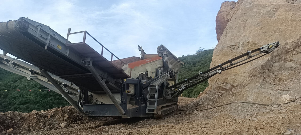 Metso LOKOTRACK ST2.8 VIBRATING SCREEN - Concasseur mobile: photos 2 Metso LOKOTRACK ST2.8 VIBRATING SCREEN - Concasseur mobile: photos 2
