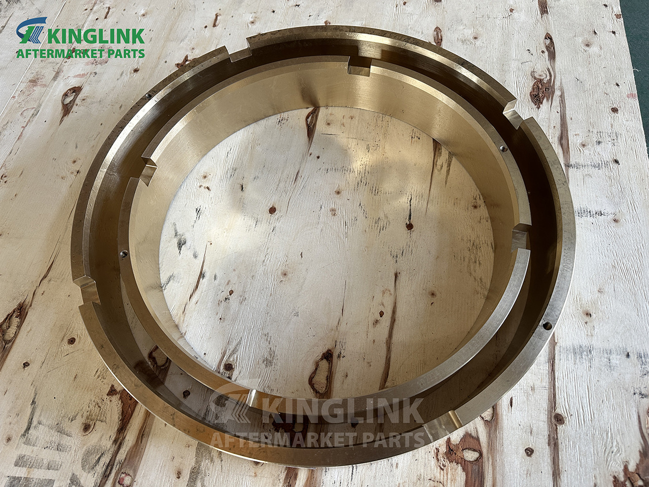 Upper Head Bushing KL-7015656200 Suits HP300 Cone Crusher 7015656200 for crusher - Pièces de rechange pour Concasseur: photos 1 Upper Head Bushing KL-7015656200 Suits HP300 Cone Crusher 7015656200 for crusher - Pièces de rechange pour Concasseur: photos 1