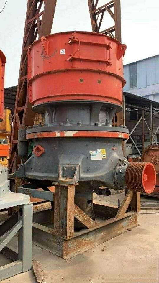 Sandvik CH660 Cone crusher - Concasseur à cône: photos 3 Sandvik CH660 Cone crusher - Concasseur à cône: photos 3