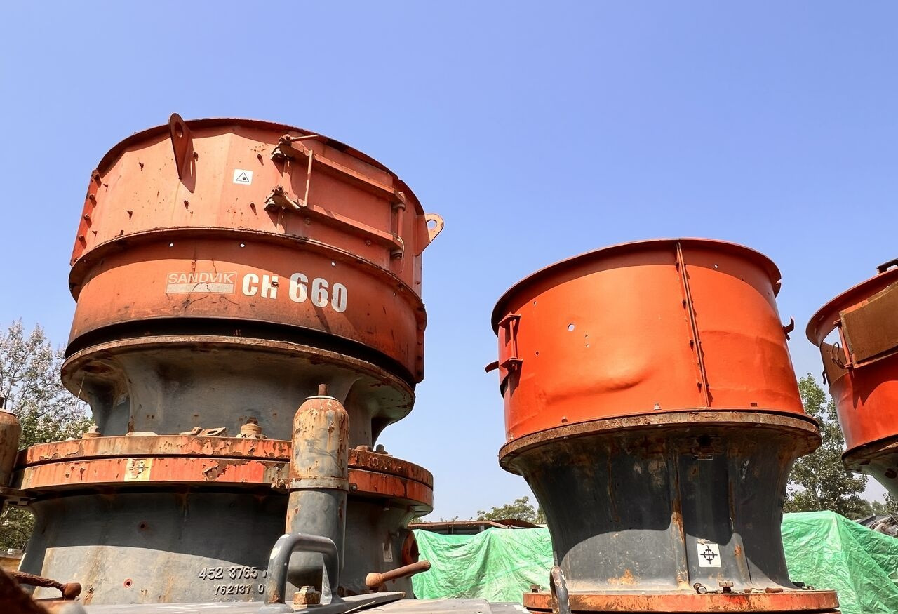 Sandvik CH660- MF Hydraulic Cone Crusher - Concasseur à cône: photos 1 Sandvik CH660- MF Hydraulic Cone Crusher - Concasseur à cône: photos 1