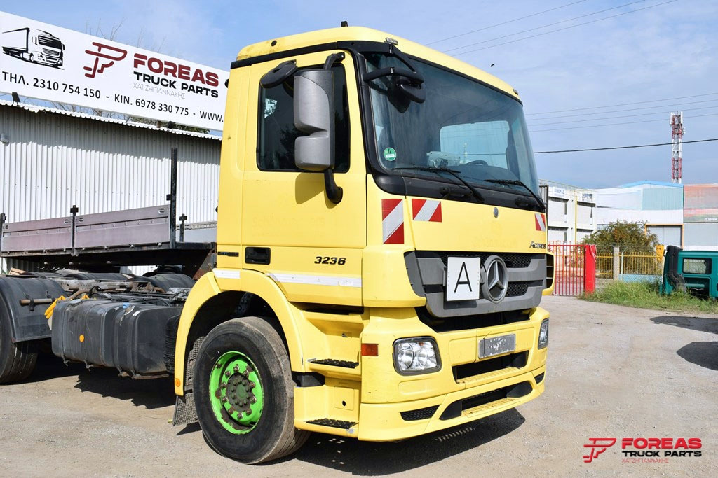 MERCEDES ACTROS MP3 - SMALL - Cabine: photos 1 MERCEDES ACTROS MP3 - SMALL - Cabine: photos 1