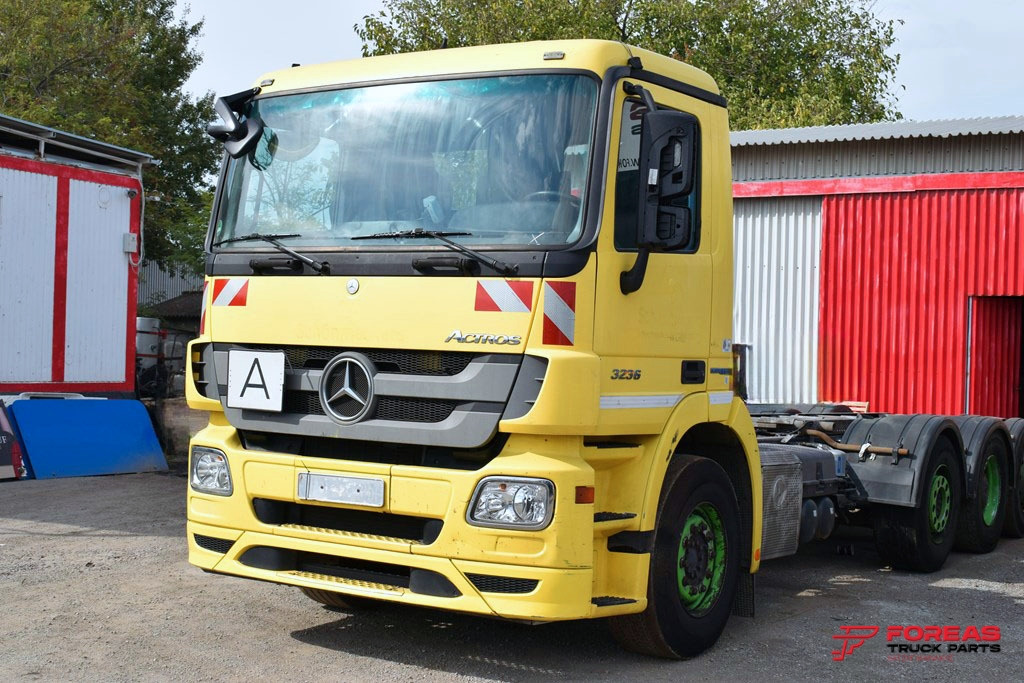 MERCEDES ACTROS MP3 - SMALL - Cabine: photos 3 MERCEDES ACTROS MP3 - SMALL - Cabine: photos 3