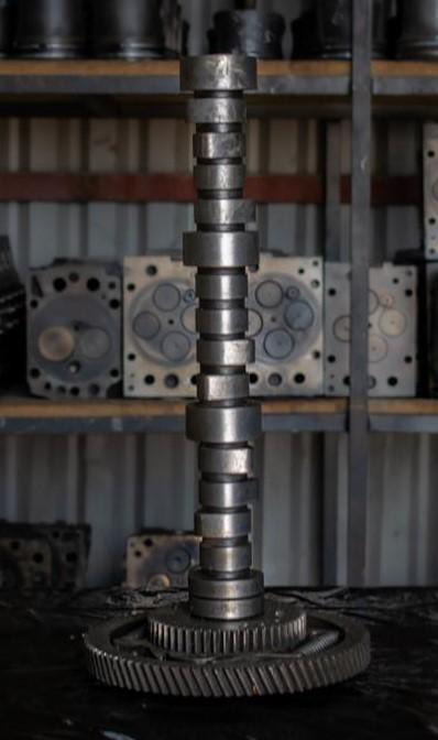 MERCEDES-BENZ 6 CYLINDER WITH ENGINE CODE OM 441 - Arbre à cames pour Camion: photos 1 MERCEDES-BENZ 6 CYLINDER WITH ENGINE CODE OM 441 - Arbre à cames pour Camion: photos 1