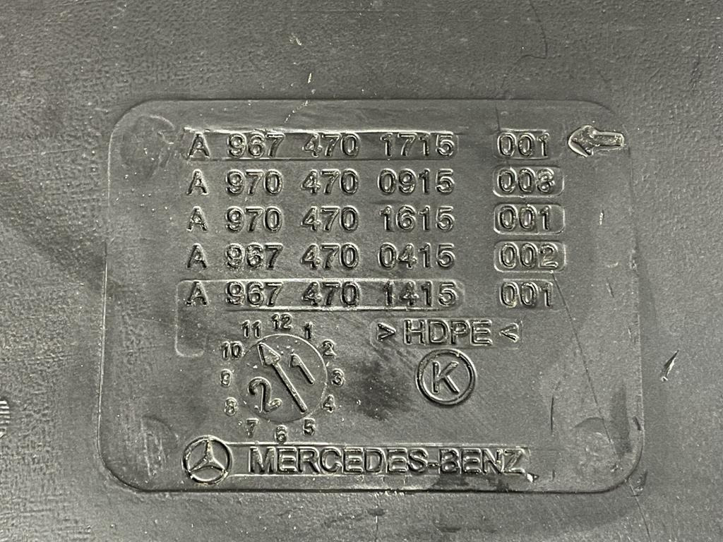 MERCEDES-BENZ - Α 9674701715 - AdBlue réservoir pour Camion: photos 3 MERCEDES-BENZ - Α 9674701715 - AdBlue réservoir pour Camion: photos 3