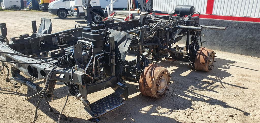 MERCEDES-BENZ ACTROS FOUR AXLE FRONT SYSTEM - Essieu et pièces pour Camion: photos 1 MERCEDES-BENZ ACTROS FOUR AXLE FRONT SYSTEM - Essieu et pièces pour Camion: photos 1