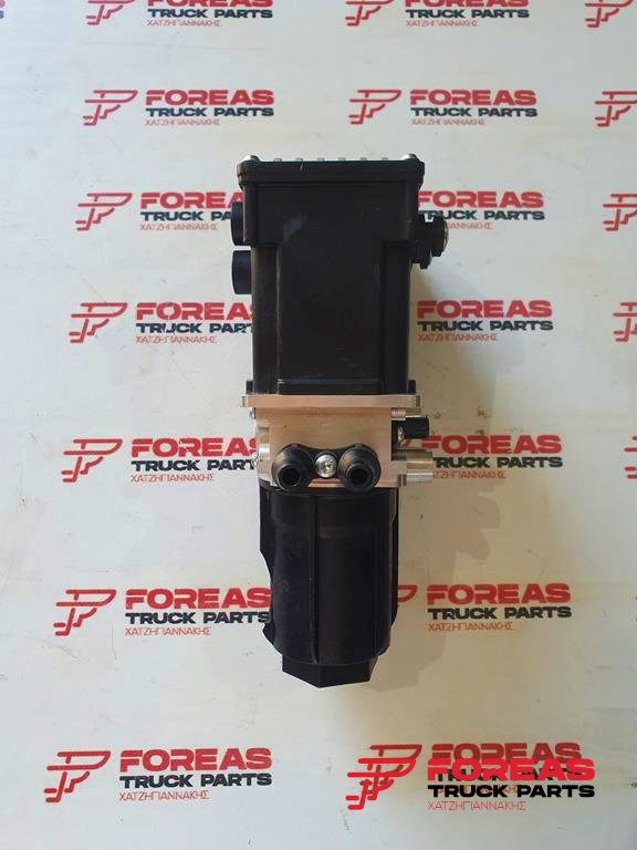 MERCEDES-BENZ ADBLUE INJECTION PUMP FOR ACTROS MP4 - Système d'échappement pour Camion: photos 2 MERCEDES-BENZ ADBLUE INJECTION PUMP FOR ACTROS MP4 - Système d'échappement pour Camion: photos 2