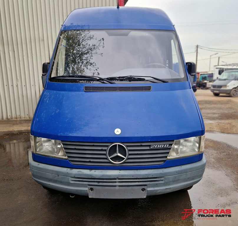 MERCEDES SPRINTER OM601 - Cabine pour Véhicule utilitaire: photos 2 MERCEDES SPRINTER OM601 - Cabine pour Véhicule utilitaire: photos 2