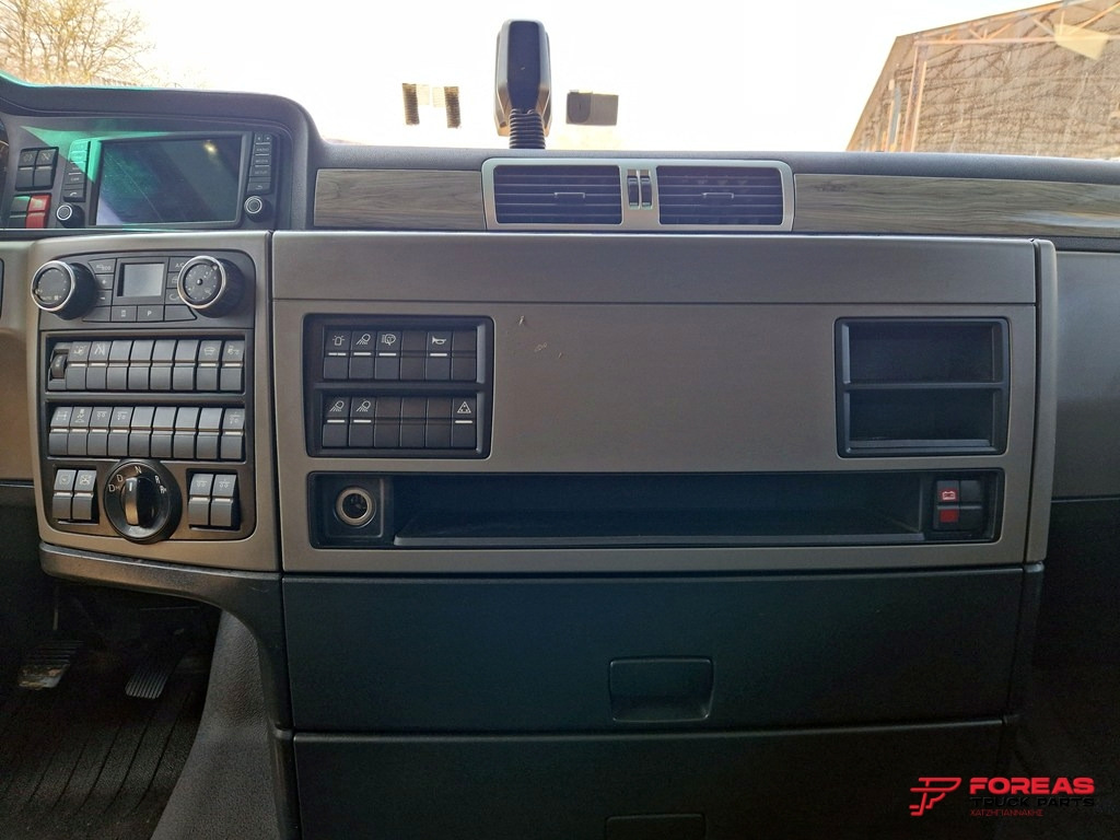 Tracteur routier MAN TGX 26.500 6X2 EURO 6C – FOR SPARE PARTS: photos 25 Tracteur routier MAN TGX 26.500 6X2 EURO 6C – FOR SPARE PARTS: photos 25