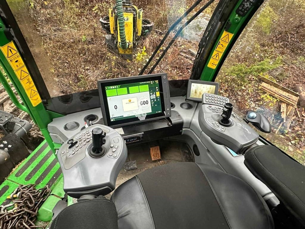 Abatteuse John Deere 1170 G: photos 20