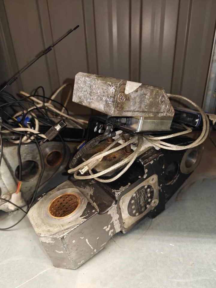 John Deere Bluetooth Scales - Contrepoids: photos 4 John Deere Bluetooth Scales - Contrepoids: photos 4