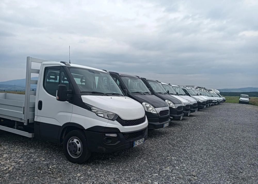 Iveco 35C13, 35C12, 35C14, 35C15 - Utilitaire benne: photos 3 Iveco 35C13, 35C12, 35C14, 35C15 - Utilitaire benne: photos 3
