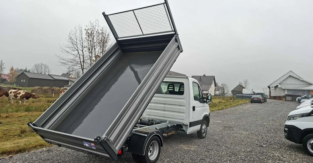 Iveco DAILY 35C13, 35C12, 35C15 - Utilitaire benne: photos 3 Iveco DAILY 35C13, 35C12, 35C15 - Utilitaire benne: photos 3