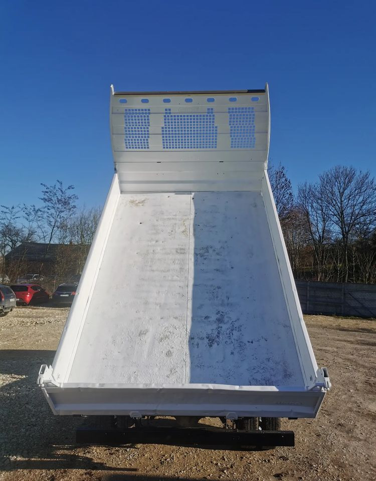 Iveco Daily 3.0-150KM Wywrotka blizniak 35-150 Niski przebieg kiper do 3,5t - Utilitaire benne: photos 4 Iveco Daily 3.0-150KM Wywrotka blizniak 35-150 Niski przebieg kiper do 3,5t - Utilitaire benne: photos 4