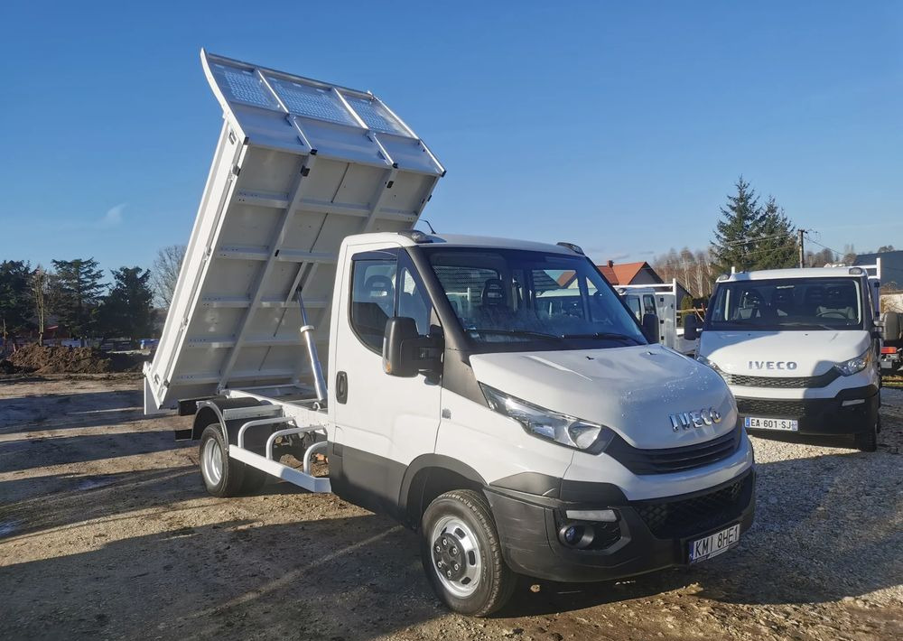 Iveco Daily 3.0-150KM Wywrotka blizniak 35-150 Niski przebieg kiper do 3,5t - Utilitaire benne: photos 1 Iveco Daily 3.0-150KM Wywrotka blizniak 35-150 Niski przebieg kiper do 3,5t - Utilitaire benne: photos 1