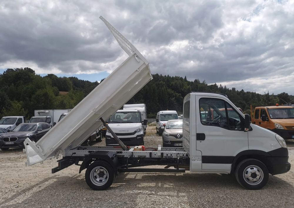 Iveco Daily 35C11 Kiper wywrotka Hak Bliźniak sprowadzony 35C12 - Utilitaire benne: photos 4 Iveco Daily 35C11 Kiper wywrotka Hak Bliźniak sprowadzony 35C12 - Utilitaire benne: photos 4