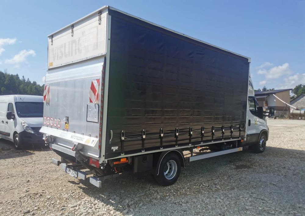 Iveco Daily 70C18 firana Winda 1.000kg Dhollandia wejkama 12pal - Camion à rideaux coulissants: photos 3 Iveco Daily 70C18 firana Winda 1.000kg Dhollandia wejkama 12pal - Camion à rideaux coulissants: photos 3