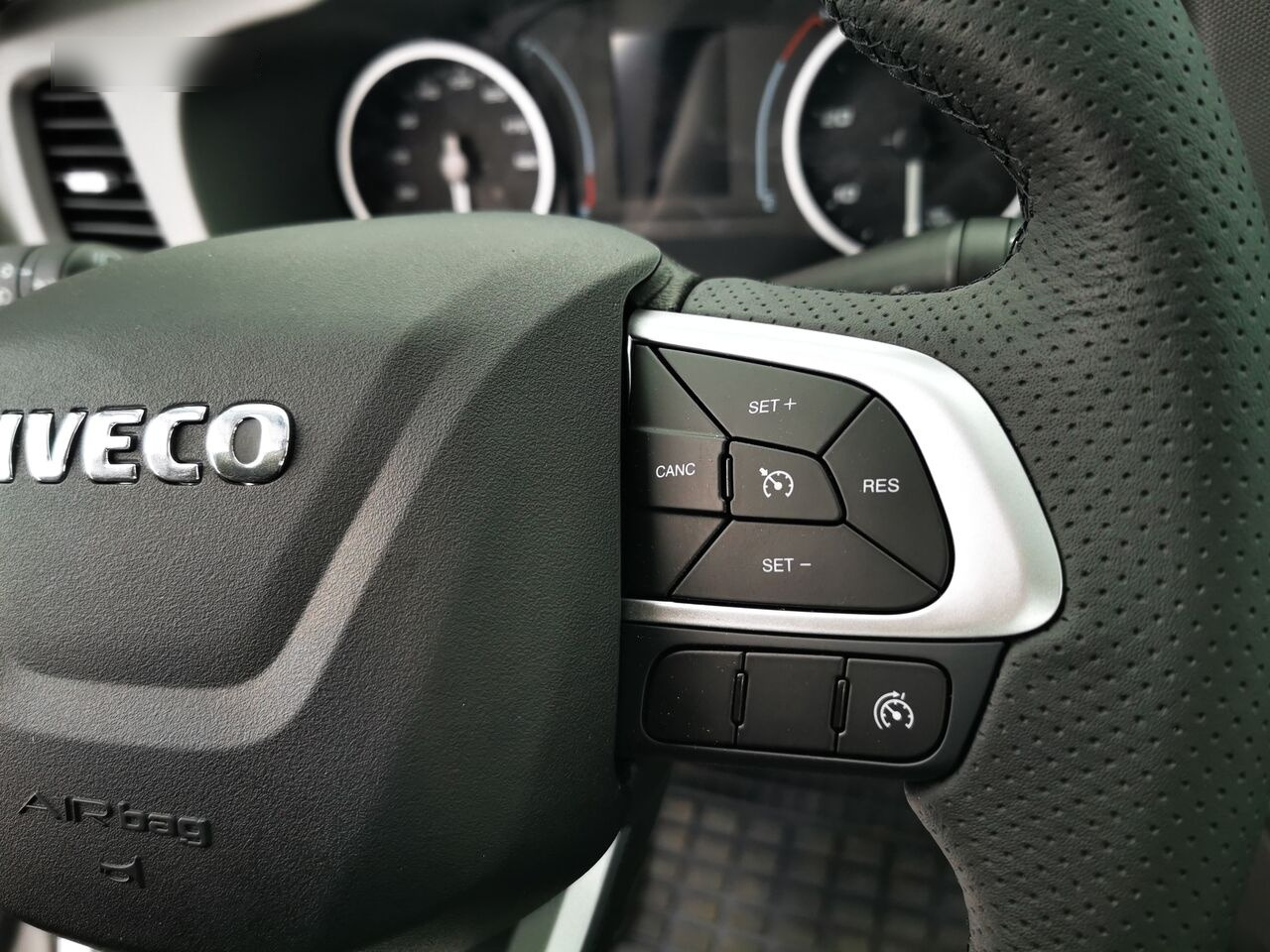 Remorqueuse neuf IVECO IVECO DAILY 70C18 laweta Hi-Matic: photos 13