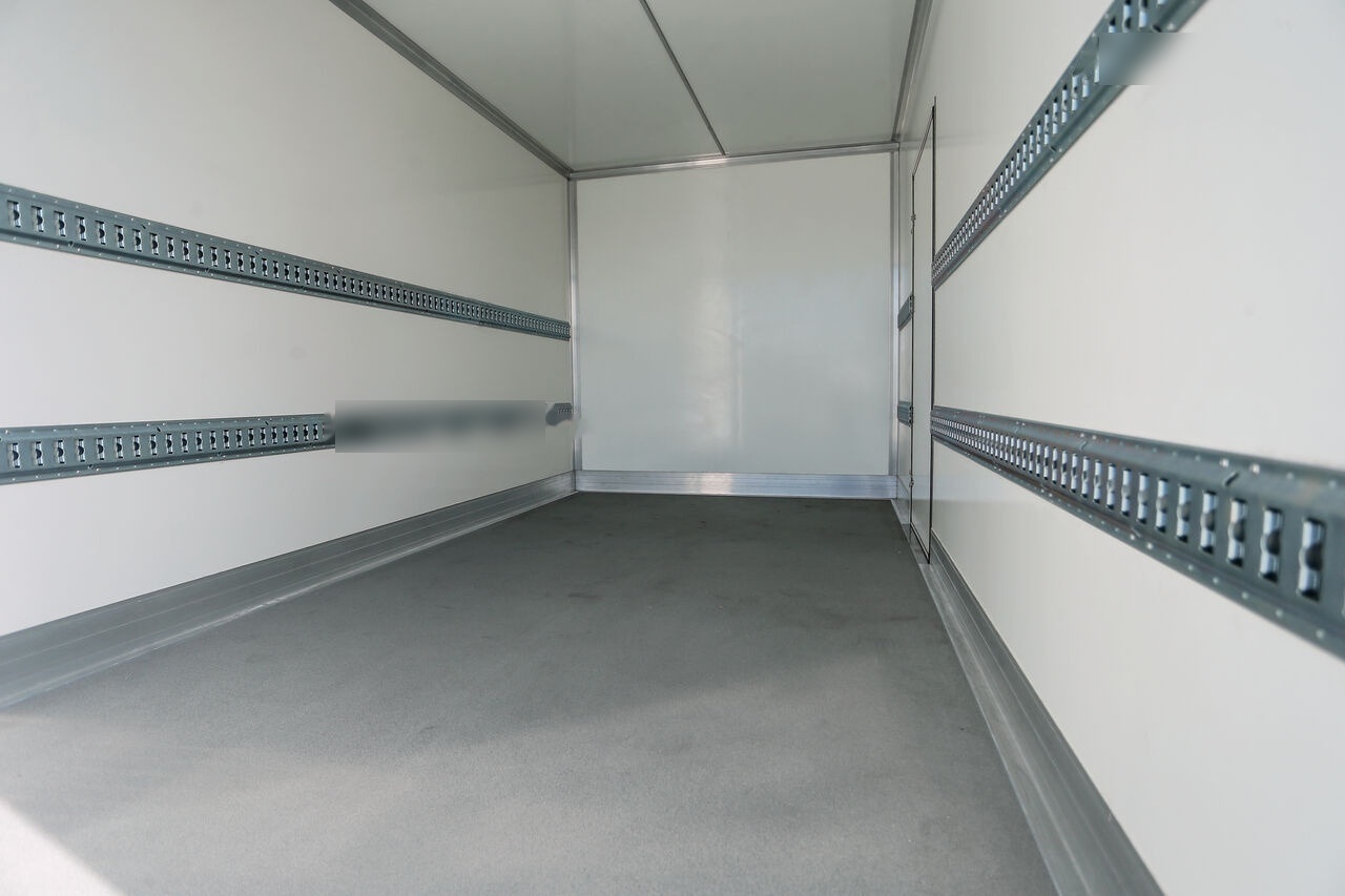 Mercedes-Benz Sprinter 319 - Fourgon grand volume: photos 5 Mercedes-Benz Sprinter 319 - Fourgon grand volume: photos 5