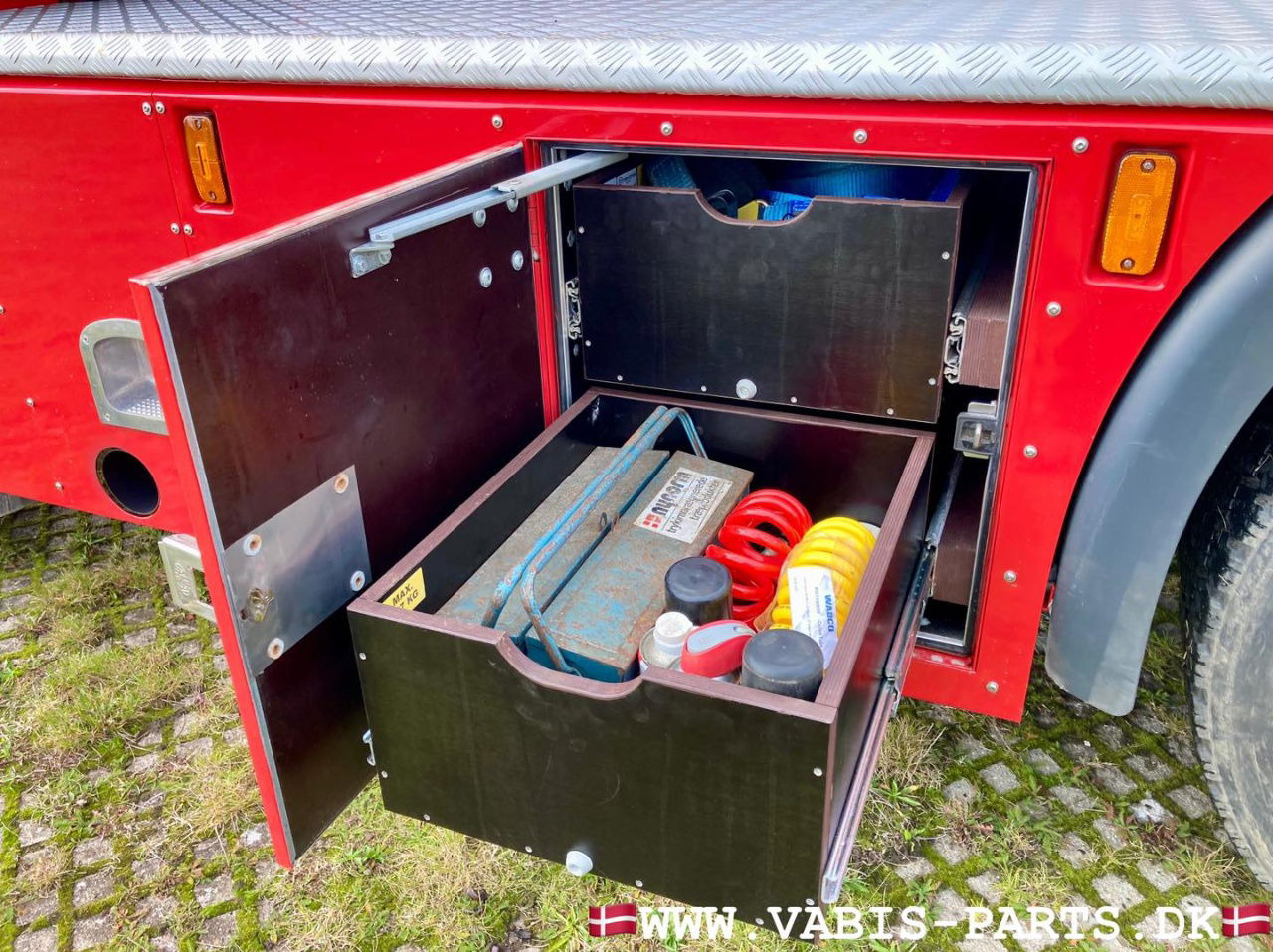 Scania R164-580 V8 Classic V8 Fully restored - Tracteur routier: photos 3 Scania R164-580 V8 Classic V8 Fully restored - Tracteur routier: photos 3