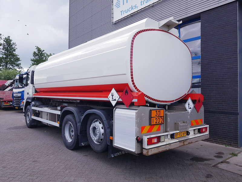 Volvo FM 9.340 Fuel 21.400 Liter 3 Compartments - Camion citerne: photos 4 Volvo FM 9.340 Fuel 21.400 Liter 3 Compartments - Camion citerne: photos 4
