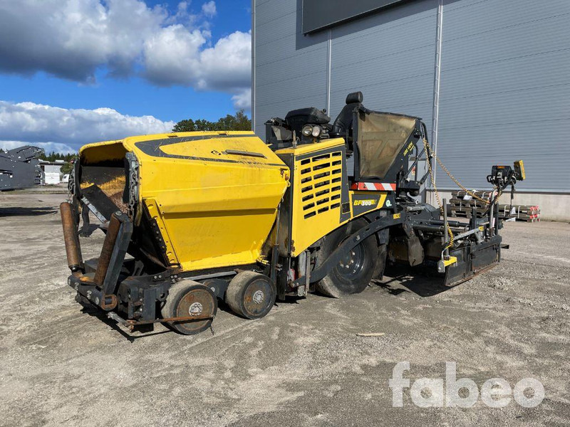 Bomag BF300 P-2 - Finisseur: photos 1 Bomag BF300 P-2 - Finisseur: photos 1