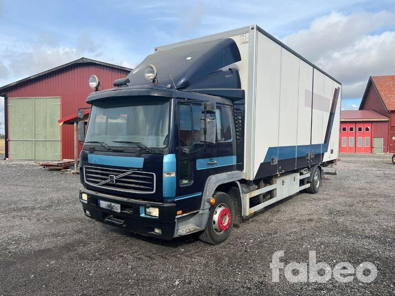 Volvo FL6 H - Camion fourgon: photos 1 Volvo FL6 H - Camion fourgon: photos 1