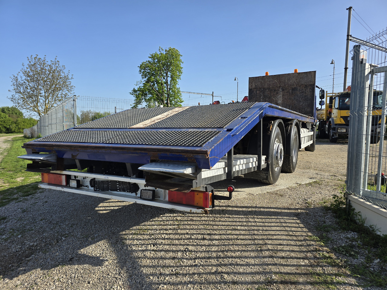 DAF CF 360 MACHINE TRANSPORTER - Camion porte-voitures: photos 4 DAF CF 360 MACHINE TRANSPORTER - Camion porte-voitures: photos 4