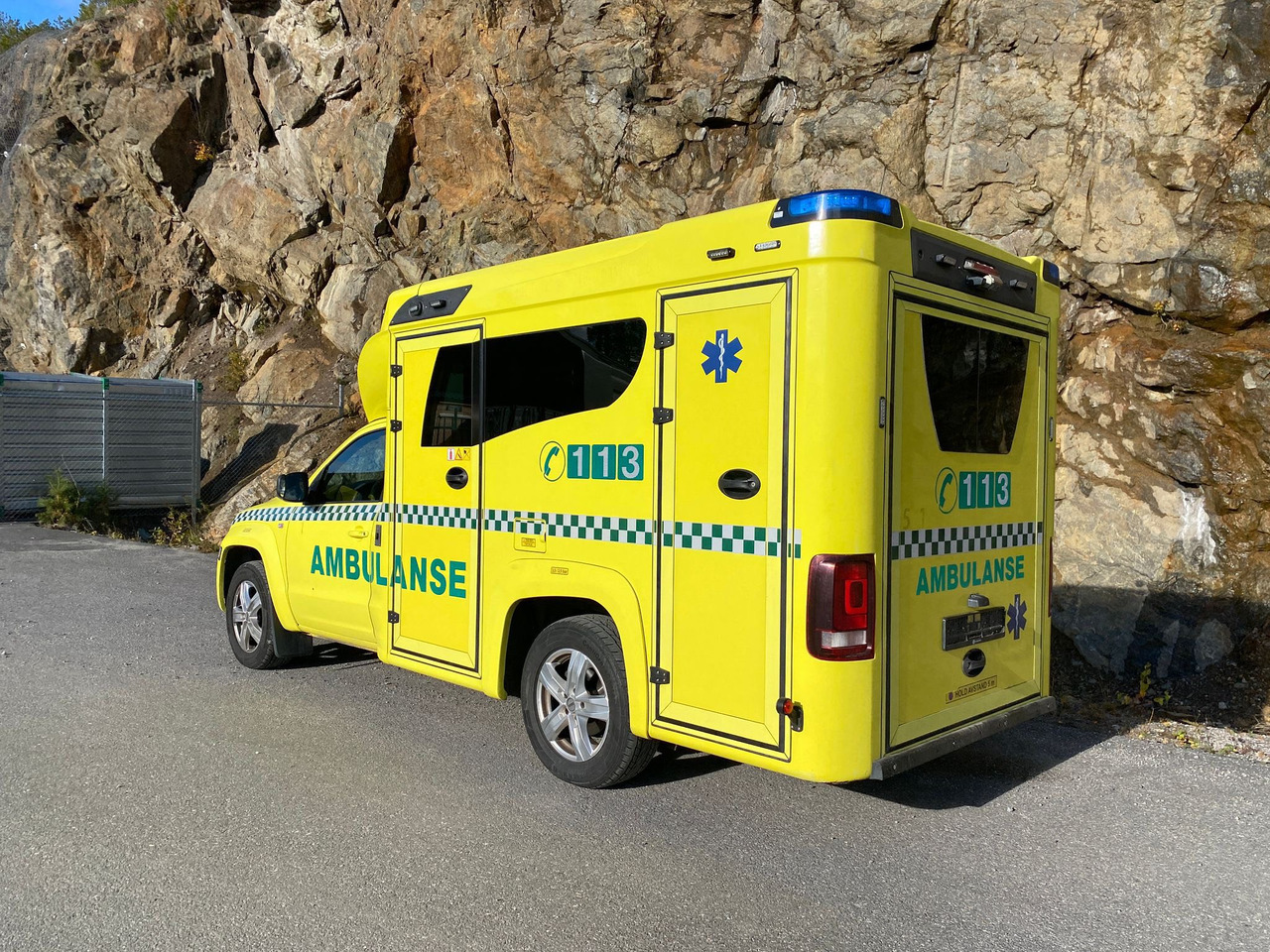 VOLKSWAGEN Amarok XL 4motions - Ambulance: photos 2 VOLKSWAGEN Amarok XL 4motions - Ambulance: photos 2