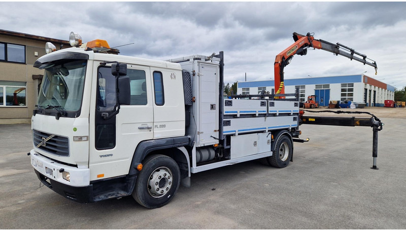 Volvo FL220 4X2 Palfinger PK7501 - Camion plateau, Camion grue: photos 1 Volvo FL220 4X2 Palfinger PK7501 - Camion plateau, Camion grue: photos 1