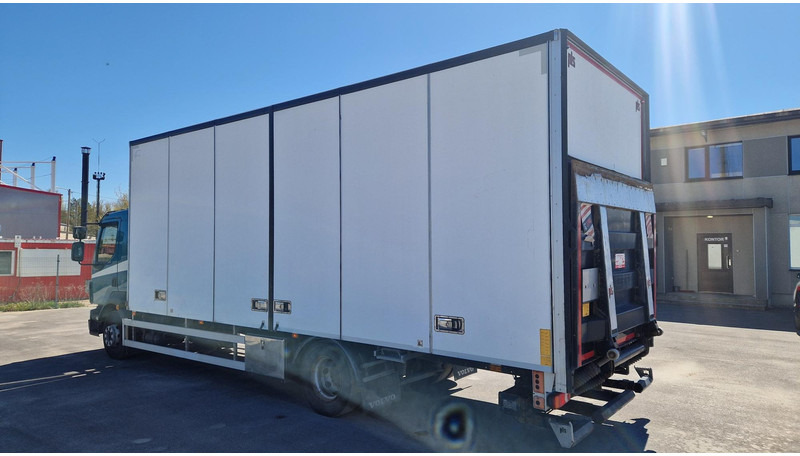 Volvo FL260 4X2 - Camion fourgon: photos 4 Volvo FL260 4X2 - Camion fourgon: photos 4