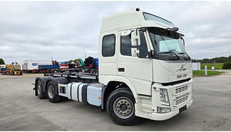 Volvo FM460 6X2*4 - Camion ampliroll: photos 2 Volvo FM460 6X2*4 - Camion ampliroll: photos 2