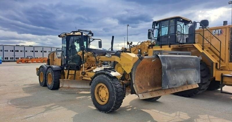 CAT 140 M AWD (CE + EPA) - Niveleuse: photos 1 CAT 140 M AWD (CE + EPA) - Niveleuse: photos 1