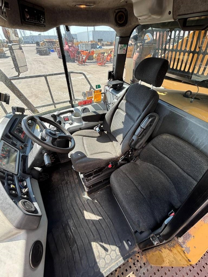 CAT 745 C  - crédit-bail CAT 745 C: photos 13