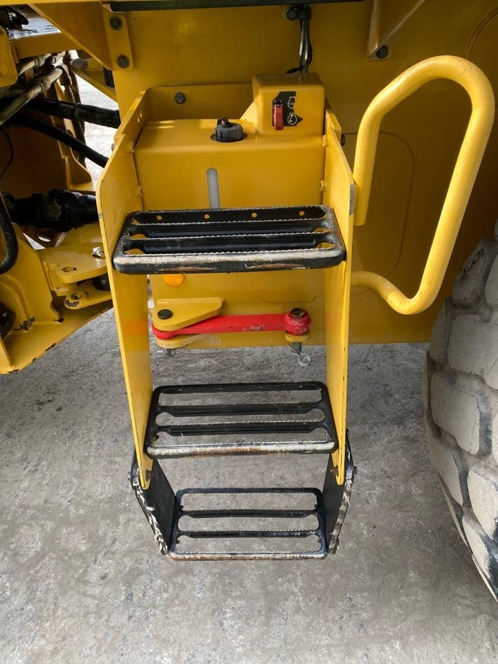 CAT 938 M (Bucket + Forks)  - crédit-bail CAT 938 M (Bucket + Forks): photos 29