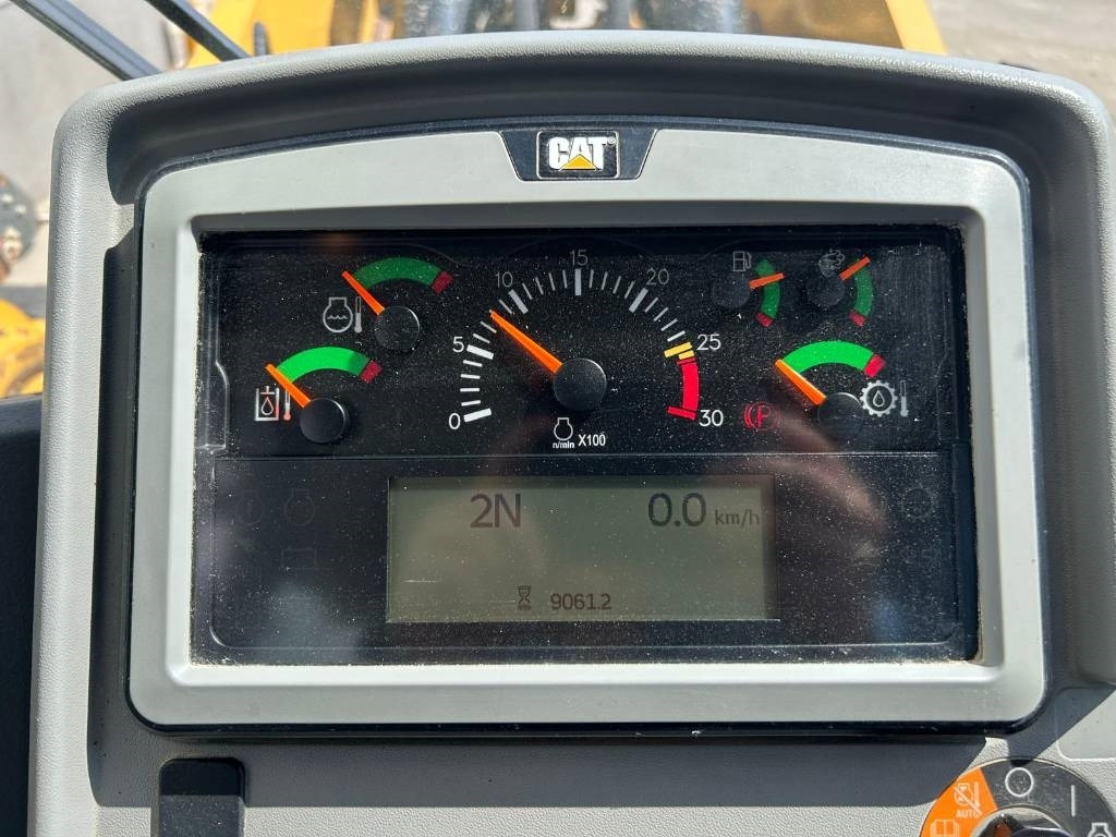 CAT 980 M (Comes with bucket / Under Preparation) - Chargeuse sur pneus: photos 4 CAT 980 M (Comes with bucket / Under Preparation) - Chargeuse sur pneus: photos 4