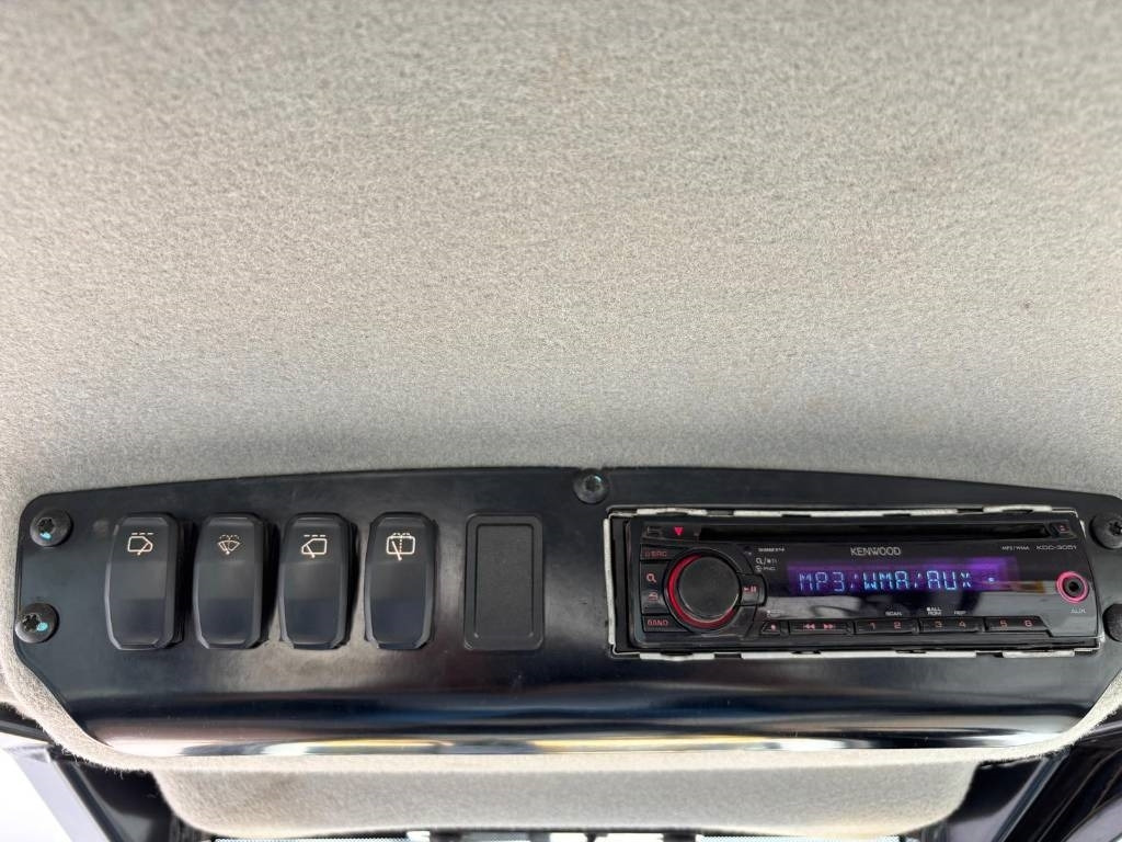 Bulldozer CAT D 5 K 2 XL (Low Verified Hours): photos 13