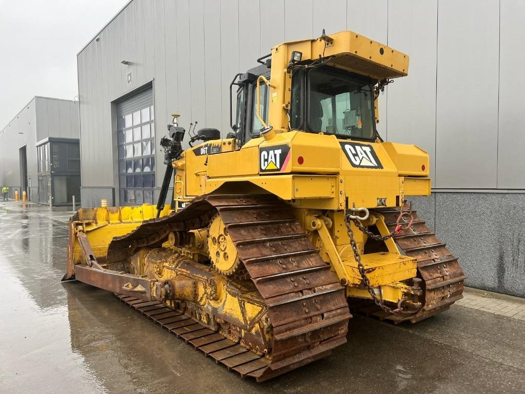 CAT D 6 T LGP (Comes with leica gps) - Bulldozer: photos 3 CAT D 6 T LGP (Comes with leica gps) - Bulldozer: photos 3