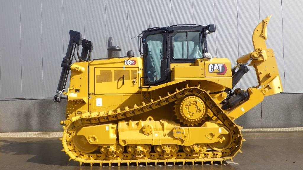 CAT D 8 - D 8 GC - D 8 T - D 8 R - Bulldozer: photos 1 CAT D 8 - D 8 GC - D 8 T - D 8 R - Bulldozer: photos 1