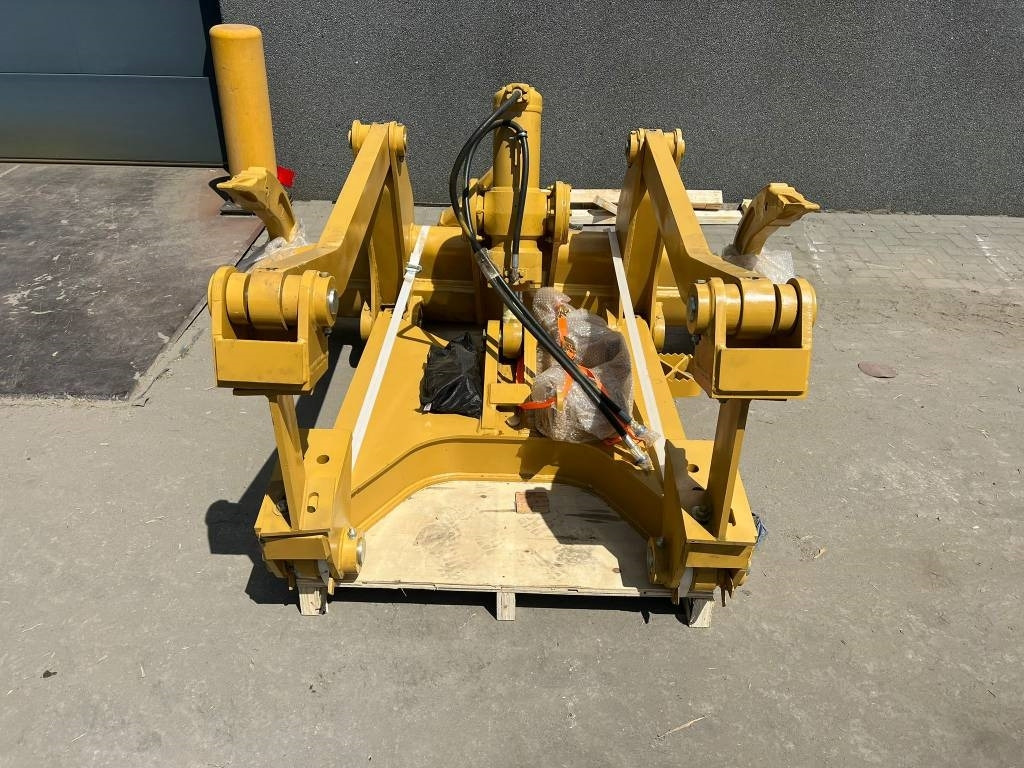 CAT D6T - D6R NEW RIPPER - Ripper pour Engins de chantier: photos 3 CAT D6T - D6R NEW RIPPER - Ripper pour Engins de chantier: photos 3