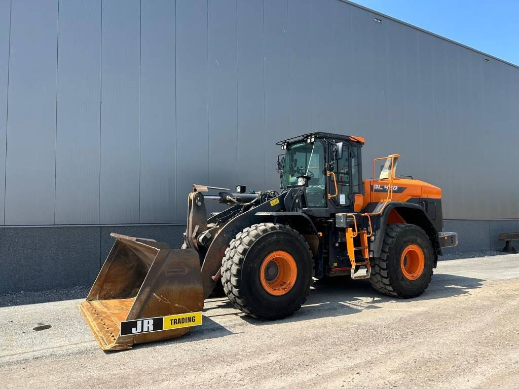 Doosan DL 420-7 (CDC) - Chargeuse sur pneus: photos 2 Doosan DL 420-7 (CDC) - Chargeuse sur pneus: photos 2