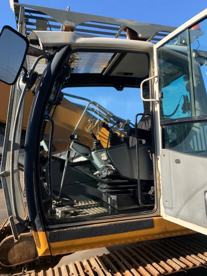 Pelle sur chenille Liebherr R 946 LC: photos 13