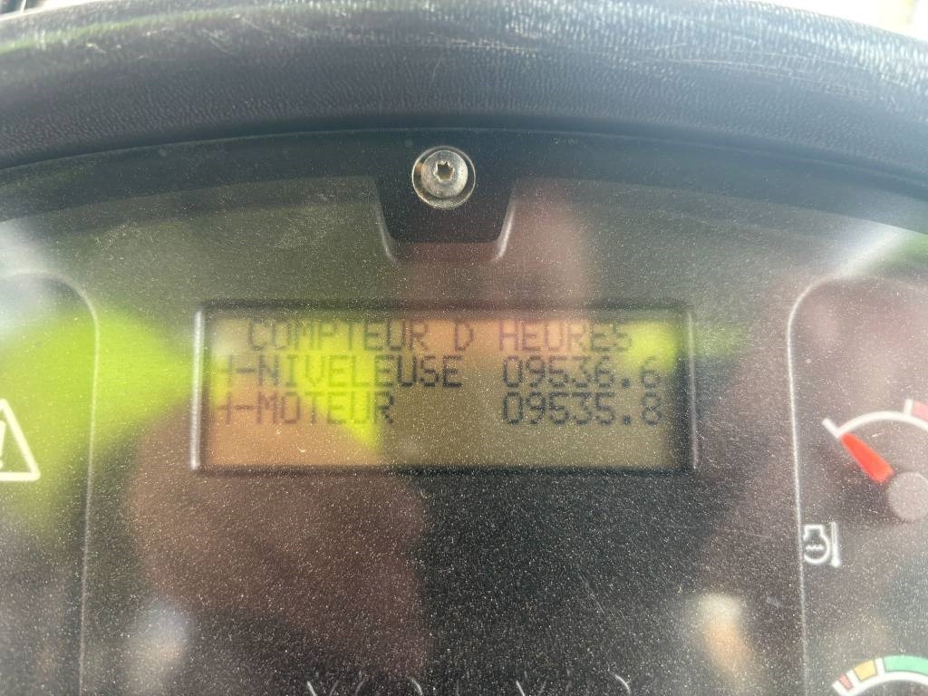 Volvo G 946 AWD (CE / Under Preparation) - Niveleuse: photos 3 Volvo G 946 AWD (CE / Under Preparation) - Niveleuse: photos 3