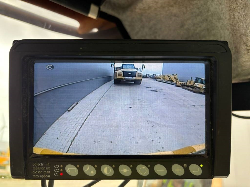 Chargeuse sur pneus Volvo L 90 H (High tip + New tires): photos 11