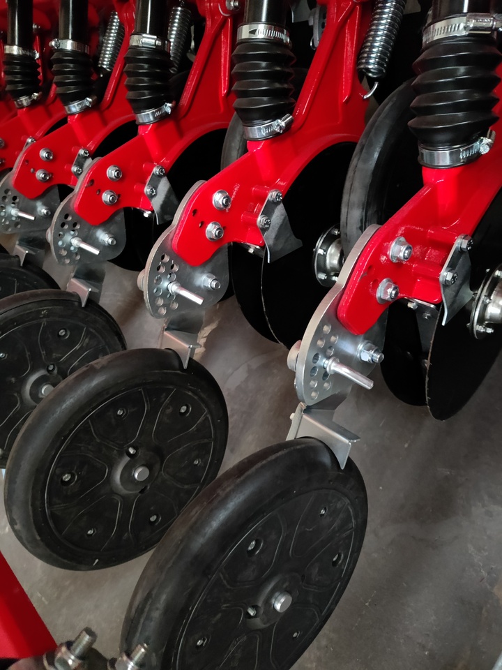 Combiné de semis neuf Novatar Seed Drill Machine - DARCY SERIES: photos 8